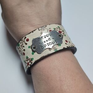 173 Cream Red and Green Silver Plate Engraved Merry‎ and Bright Cuff Bracelet